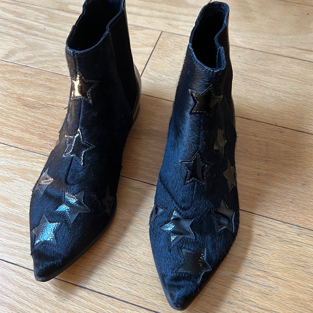 ASH boots - black fur/patent leather